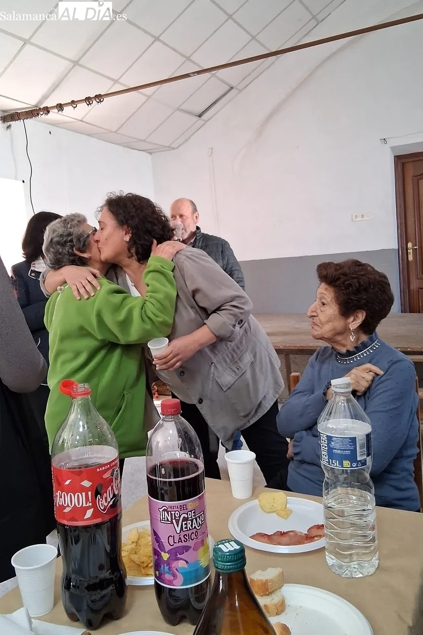 Homenaje a la enfermera Carmen Díez en Valderrodrigo / CORRAL