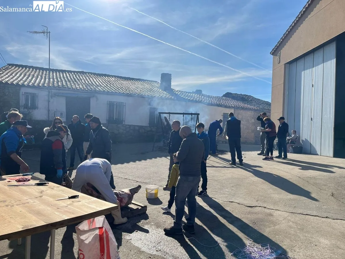 Foto 11 - La Matanza de Gejo rinde homenaje a los h&eacute;roes que lucharon contra el fuego