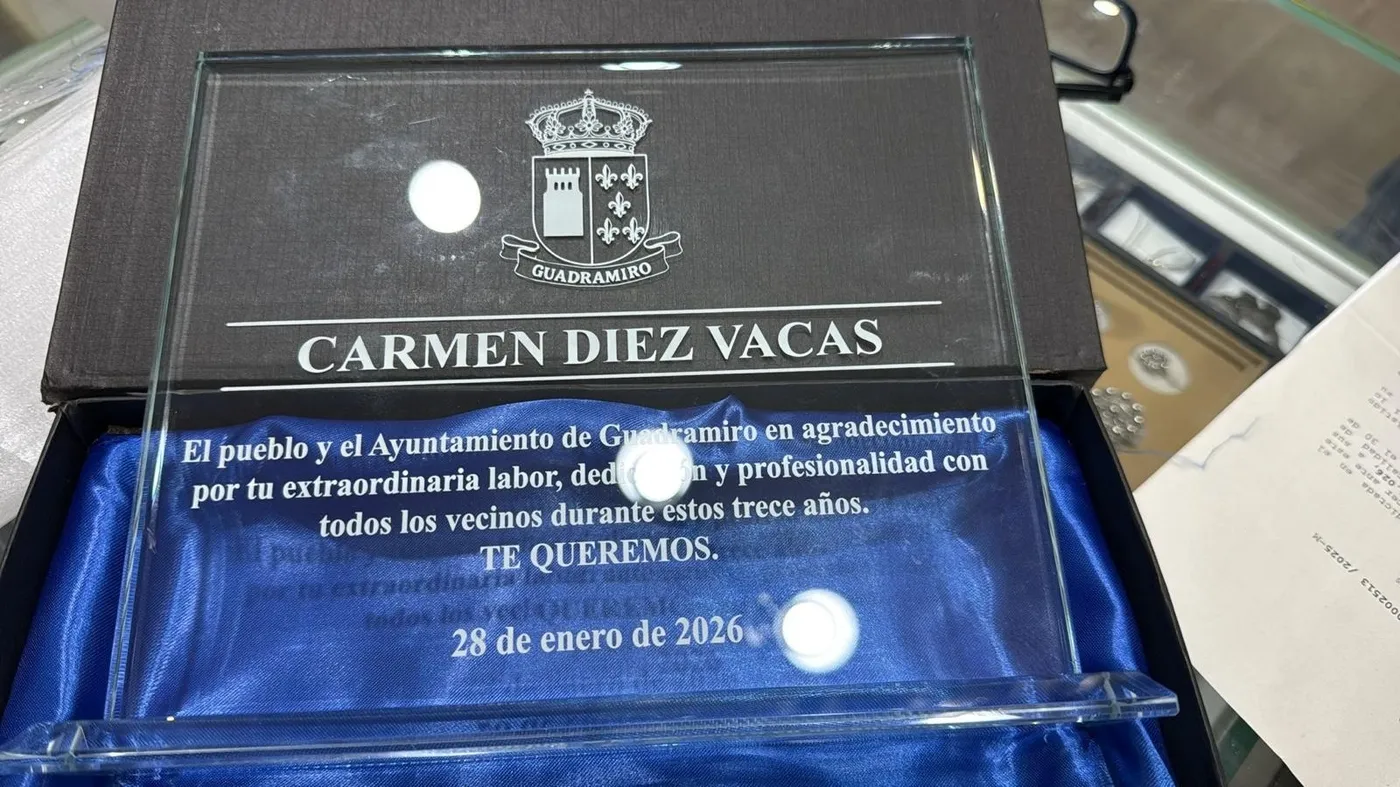 Homenaje a la enfermera Carmen Díez en Guadramiro