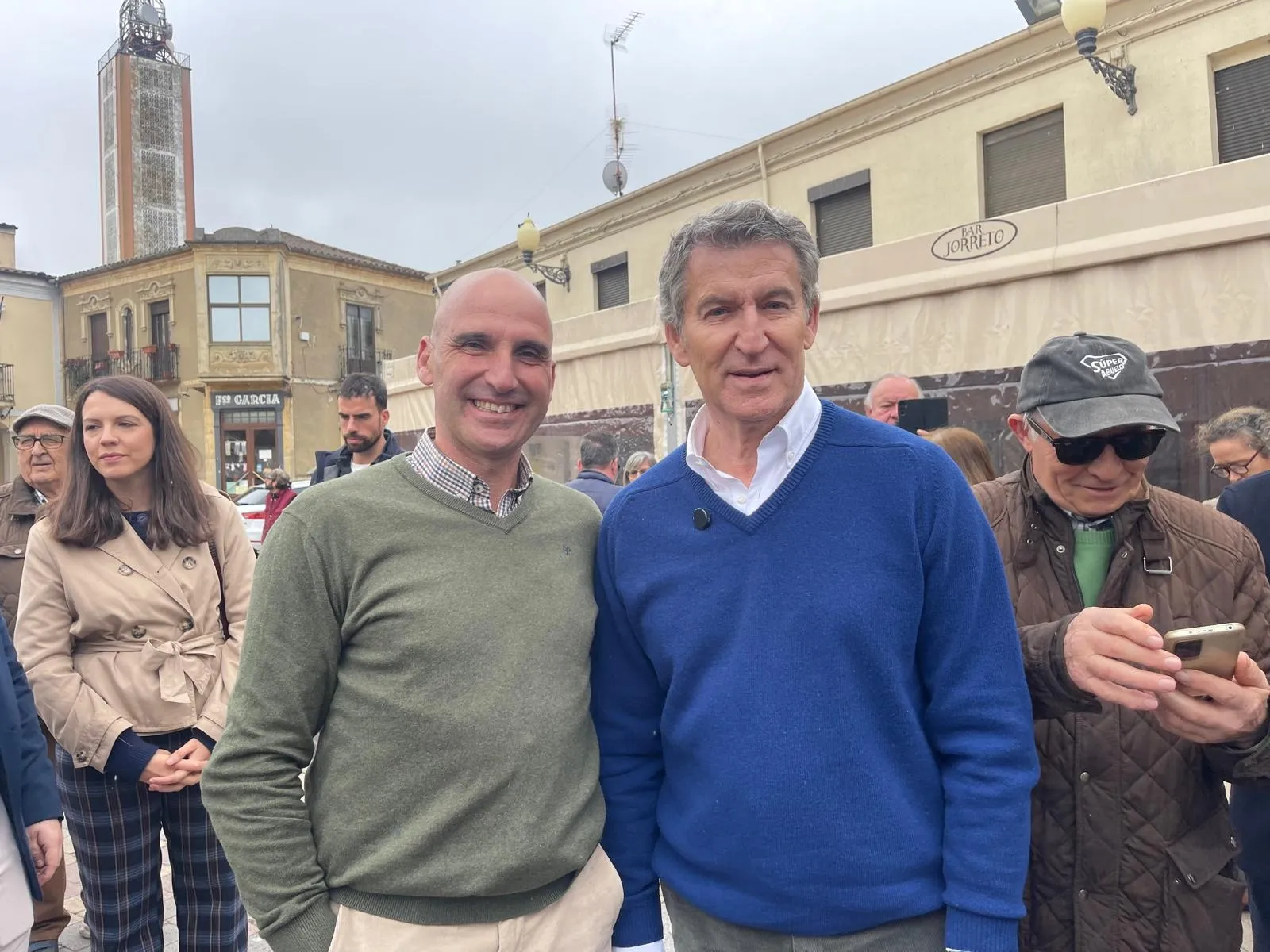 Visita de Alberto Núñez Fijóo a La Fuente de San Esteban