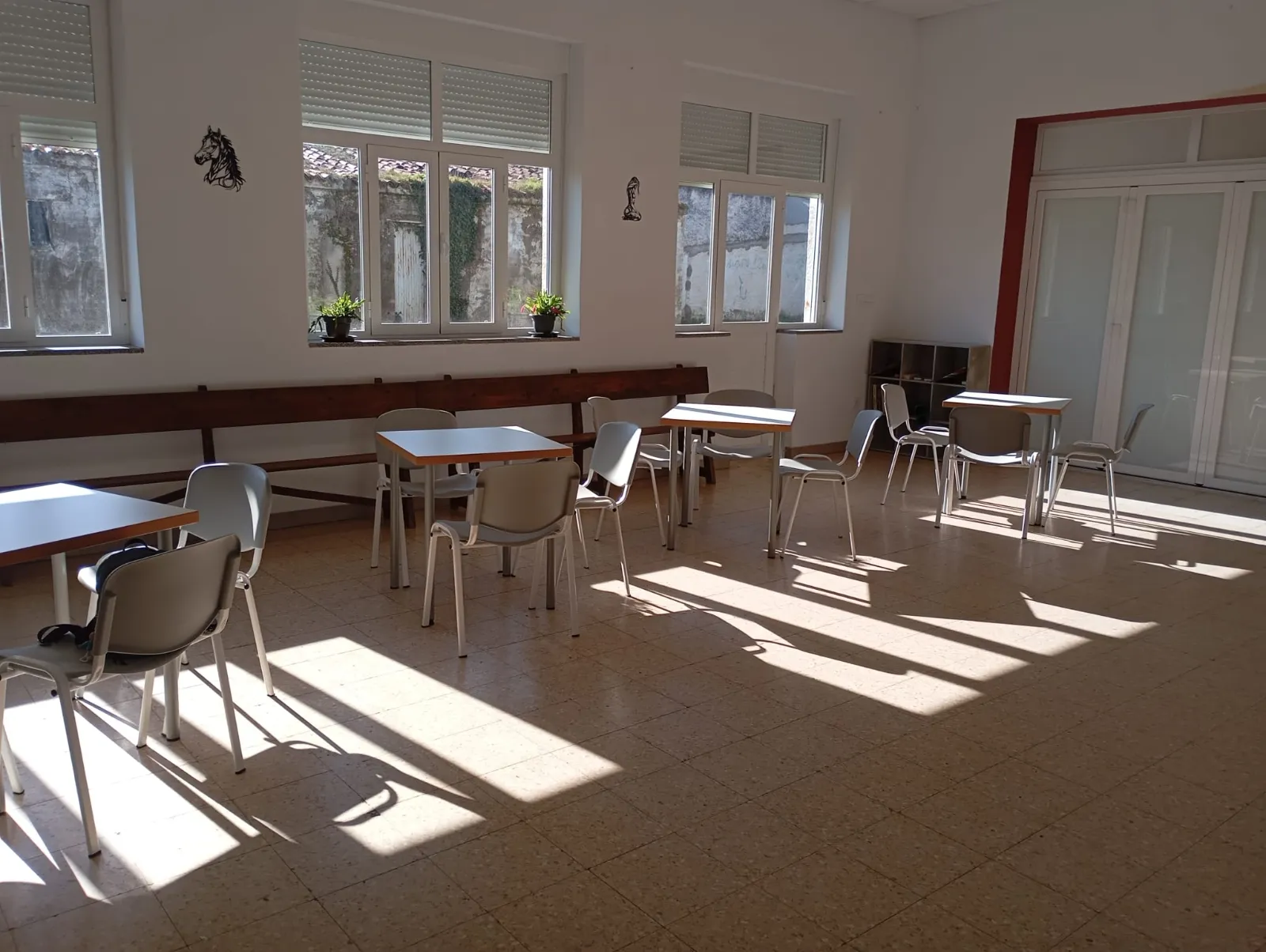 Foto 3 - &Aacute;gueda inaugura el 1 de marzo las instalaciones de Las Escuelas como bar social y espacio de convivencia