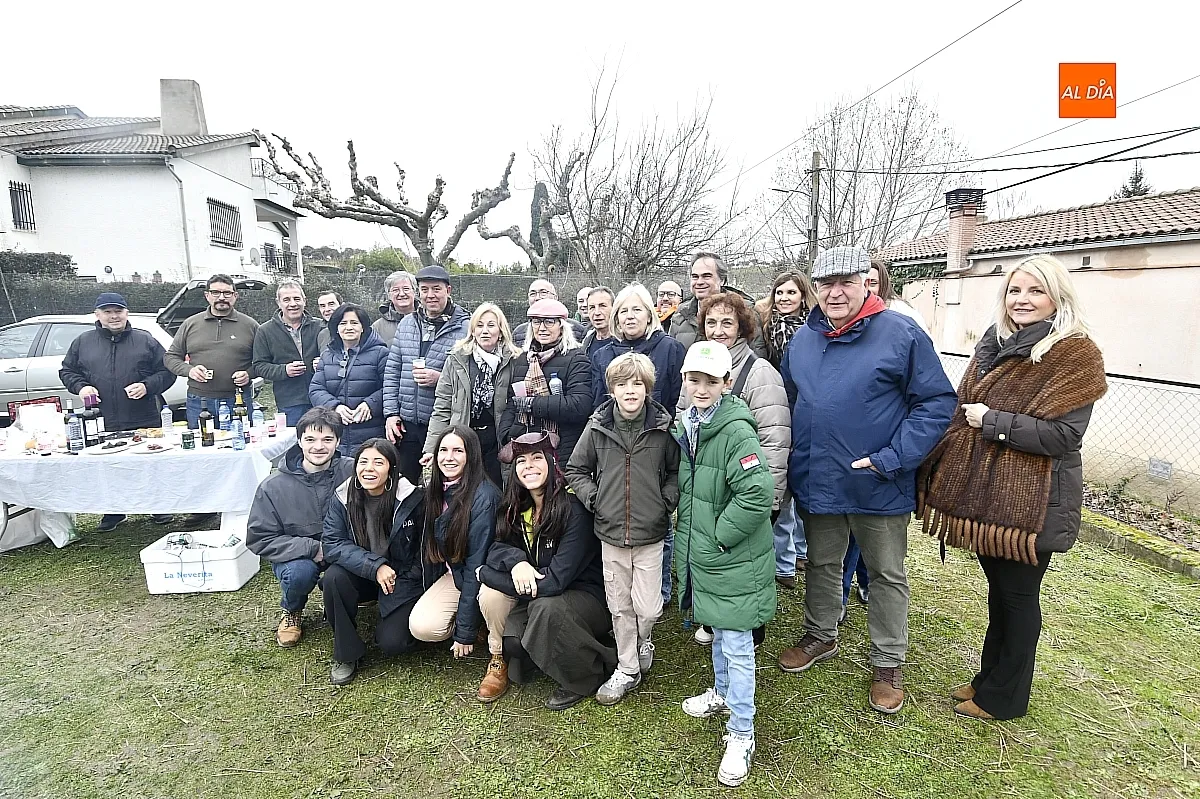 Foto 2 - El encierro a caballo propicia los tradicionales almuerzos camperos