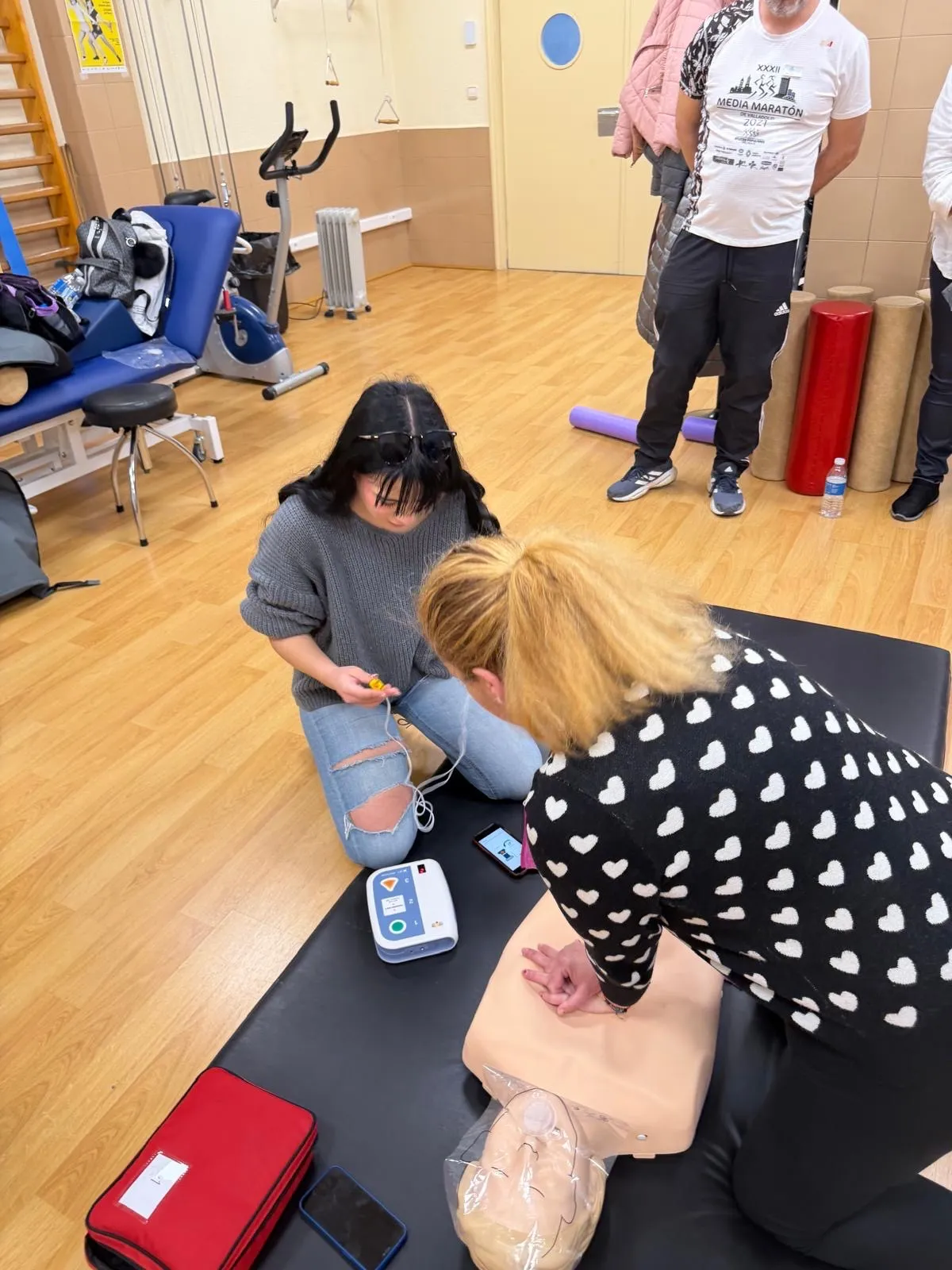 Foto 7 - Aprender a salvar vidas: objetivo de los talleres gratuitos de RCP y atragantamiento ofrecidos por el Centro de Salud