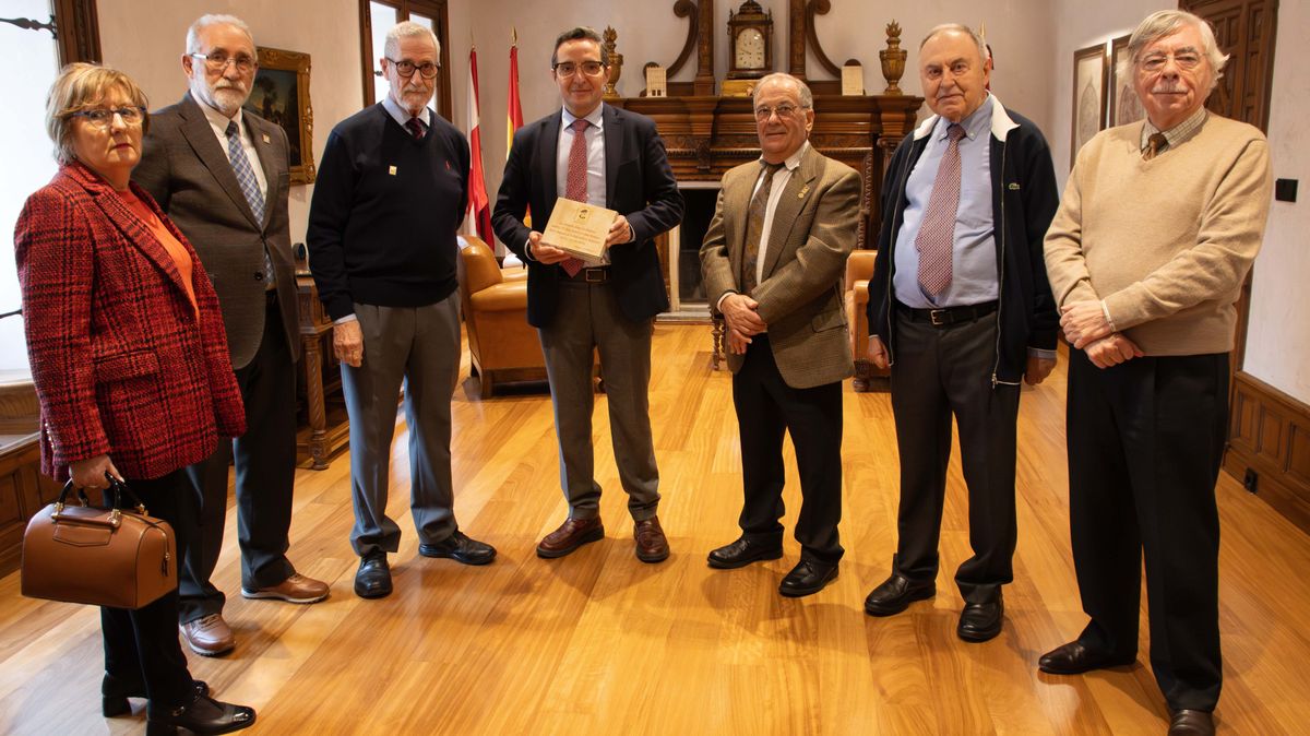 El rector Juan Manuel Corchado, nombrado Socio de Honor de Amigos de Unamuno