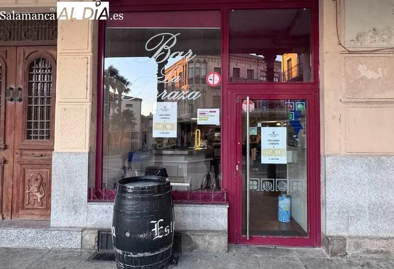Foto 4 - El bar La Terraza baja la trapa en Alba de Tormes tras 68 a&ntilde;os de historia en la Plaza Mayor