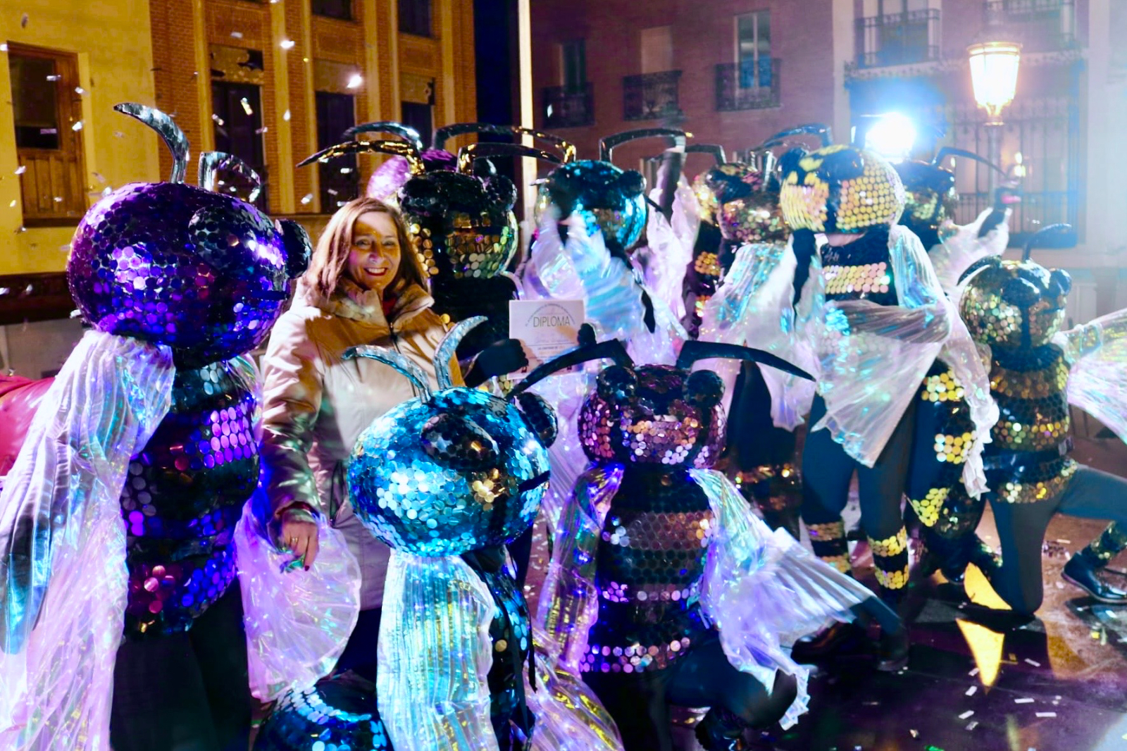 Mariposas Luminosas, Los Caballos y Colmena Carnavalera, triunfadores en el original y masivo Carnaval de Peñaranda