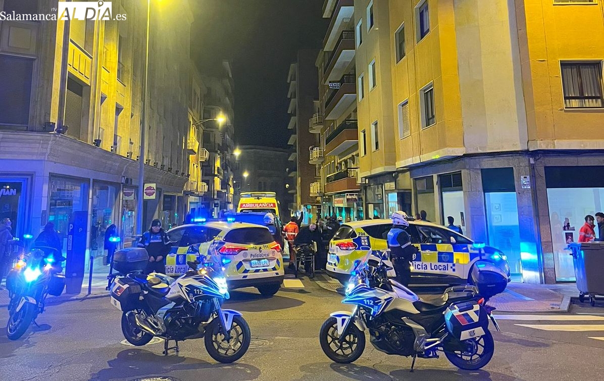 Menor se precipita en calle Valencia: despliegue del Sacyl