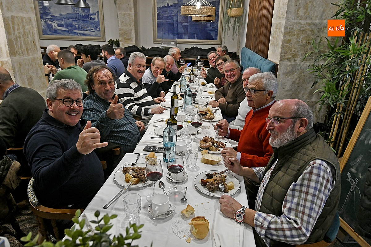 La Peña El Rincón toma fuerzas para saborear el Carnaval