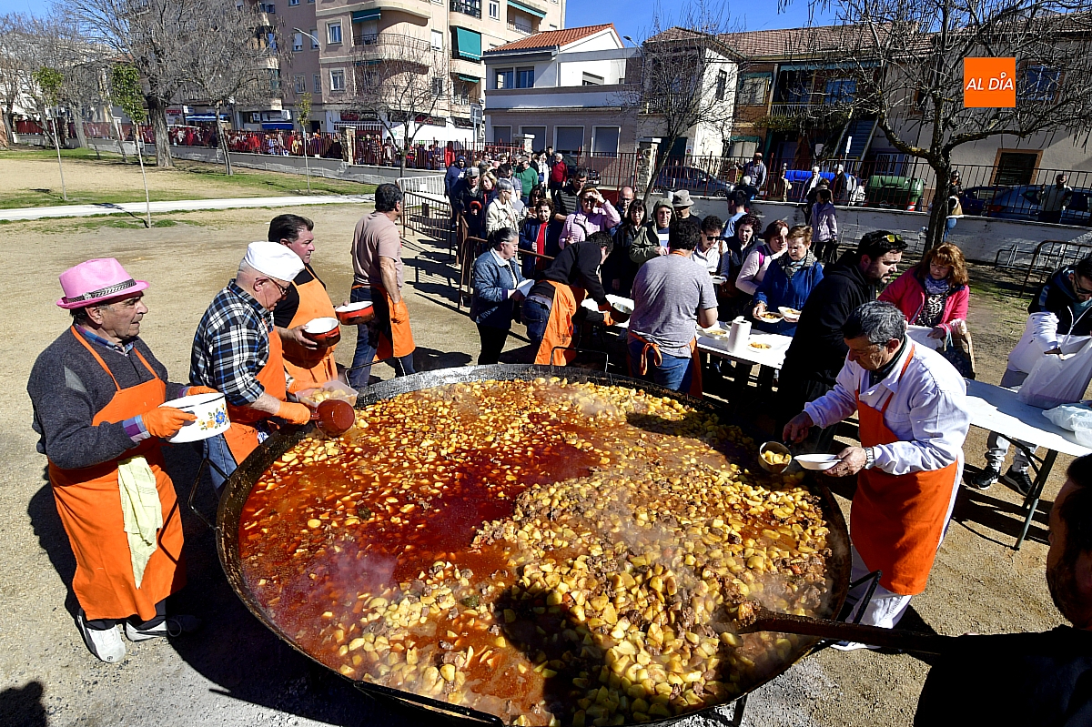 Broche de oro Carnaval 2026  multitudinaria comida, premios, música y baile