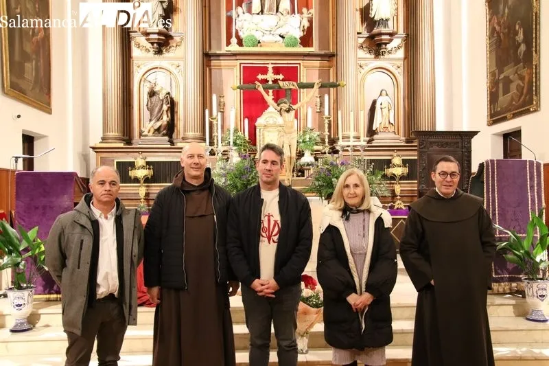 Foto 2 - Los Carmelitas devuelven al pueblo de Alba de Tormes su Cristo m&aacute;s antiguo tras a&ntilde;os de intervenci&oacute;n