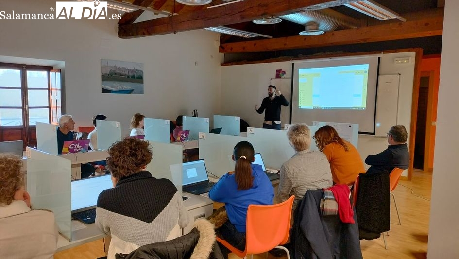 Abierto el plazo de inscripción para el curso de competencias digitales Yo Conecto