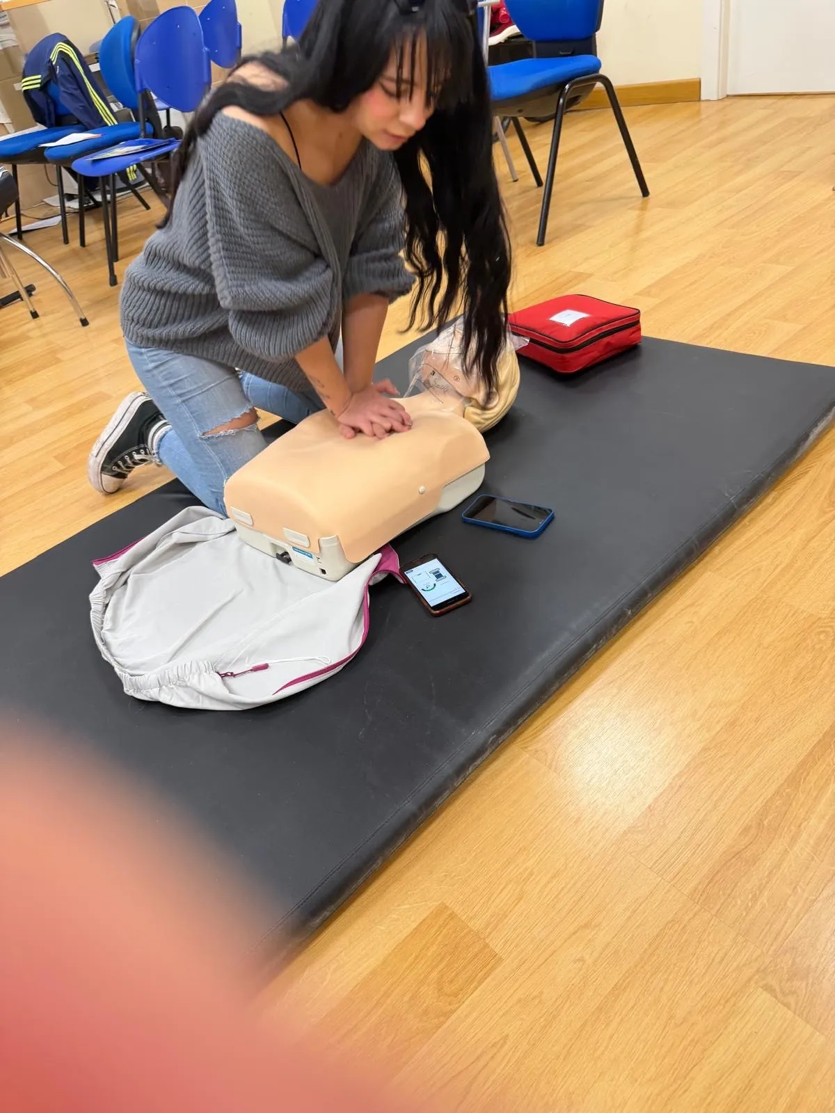 Foto 3 - Aprender a salvar vidas: objetivo de los talleres gratuitos de RCP y atragantamiento ofrecidos por el Centro de Salud