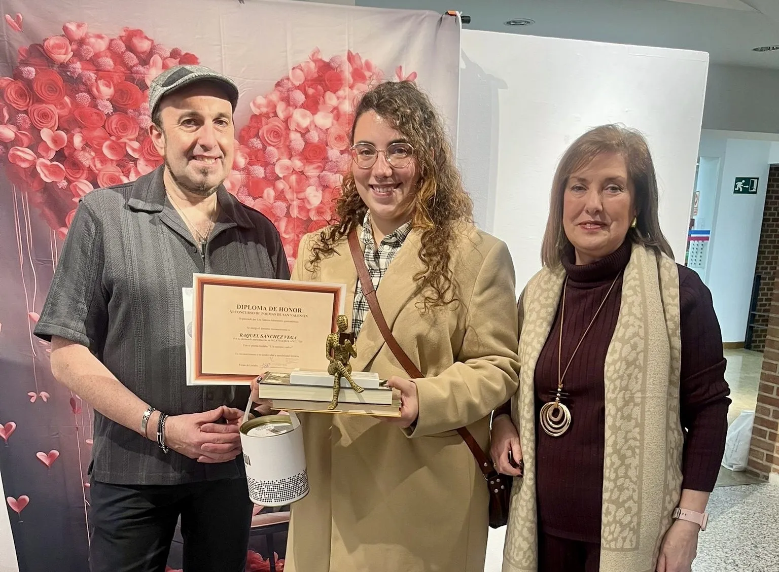 Foto 3 - Los ganadores del XI Concurso de San Valent&iacute;n de Los &Aacute;lamos Gastrolab reciben sus premios en un original acto