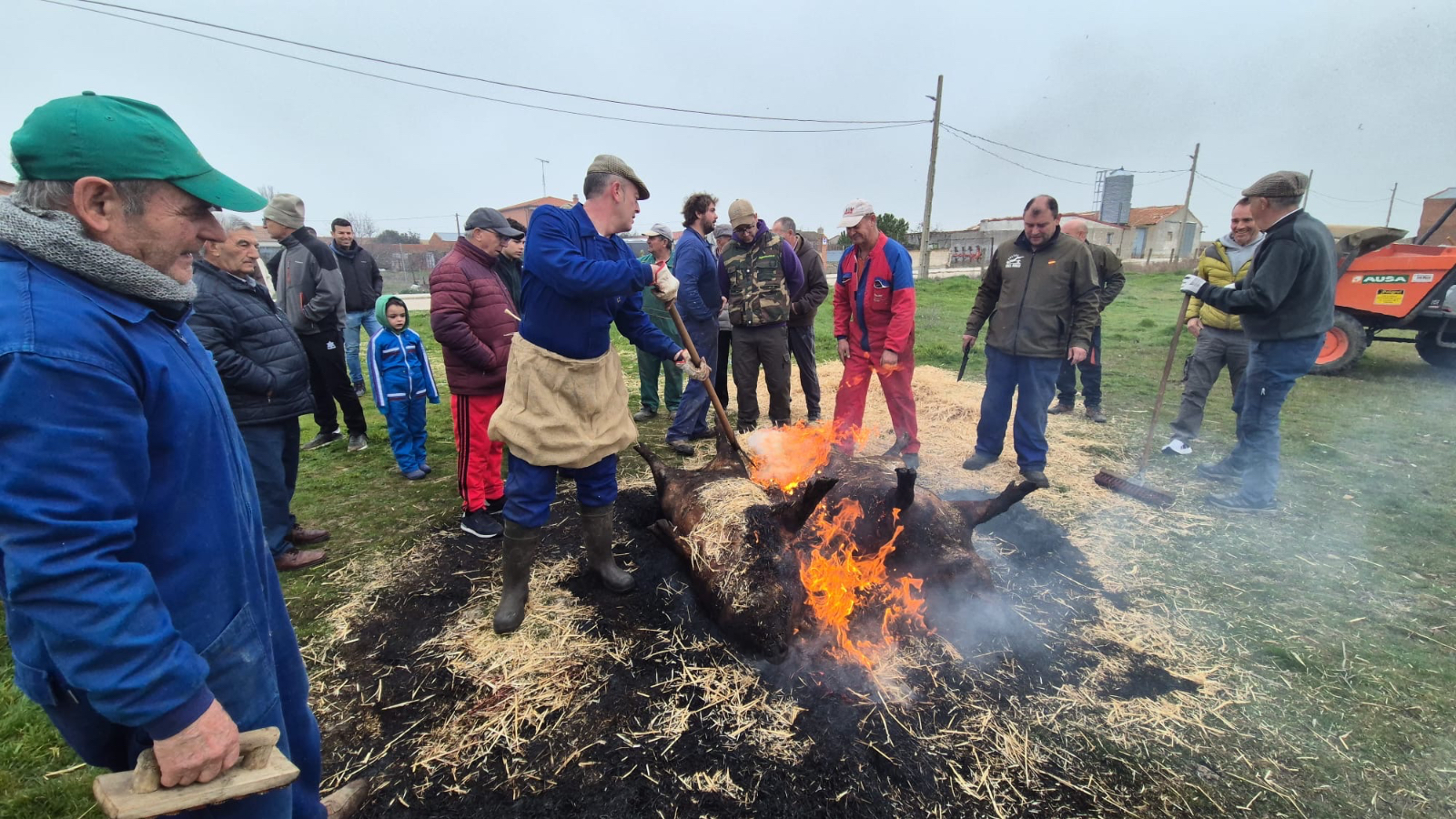 Tradición, degustaciones y gran ambiente en la XI Matanza Típica en Aldeaseca de la Frontera
