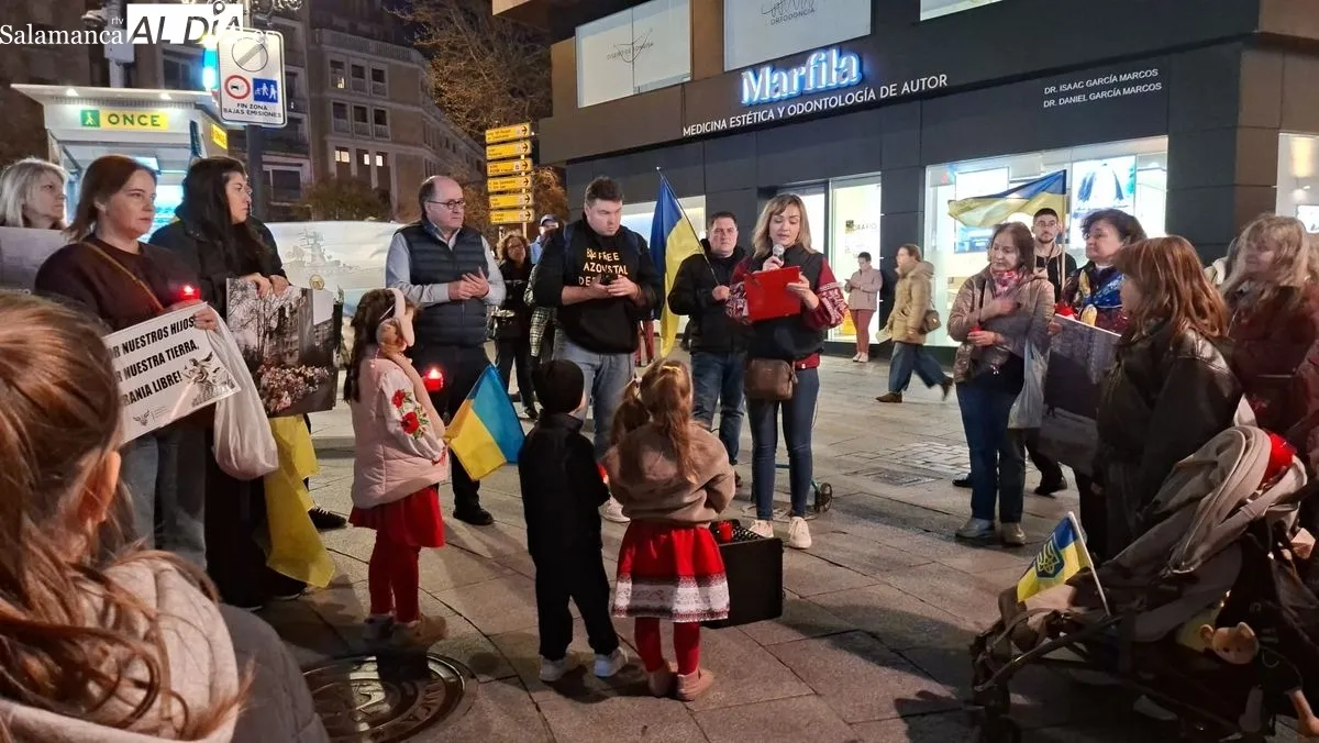 Foto 10 - V&Iacute;DEO Y FOTOS | Los ucranianos de Salamanca claman contra el olvido