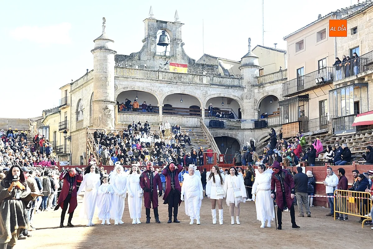 Desfile disfraz callejero Carnaval 26