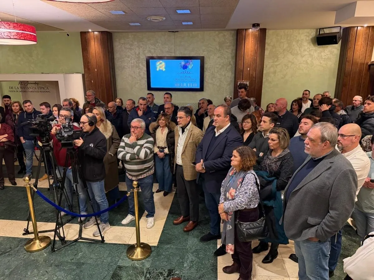 Foto 3 - Jorge D&iacute;az inicia la XL edici&oacute;n de las jornadas de la Matanza T&iacute;pica de Guijuelo (Fotos) 