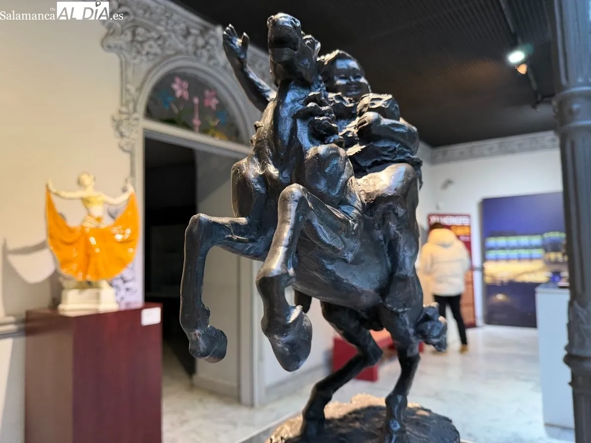 El Museo Art Nouveau y Art Déco acoge hasta el 1 de marzo una muestra del escultor chino Xu Hongfei. Foto de Vanesa Martins