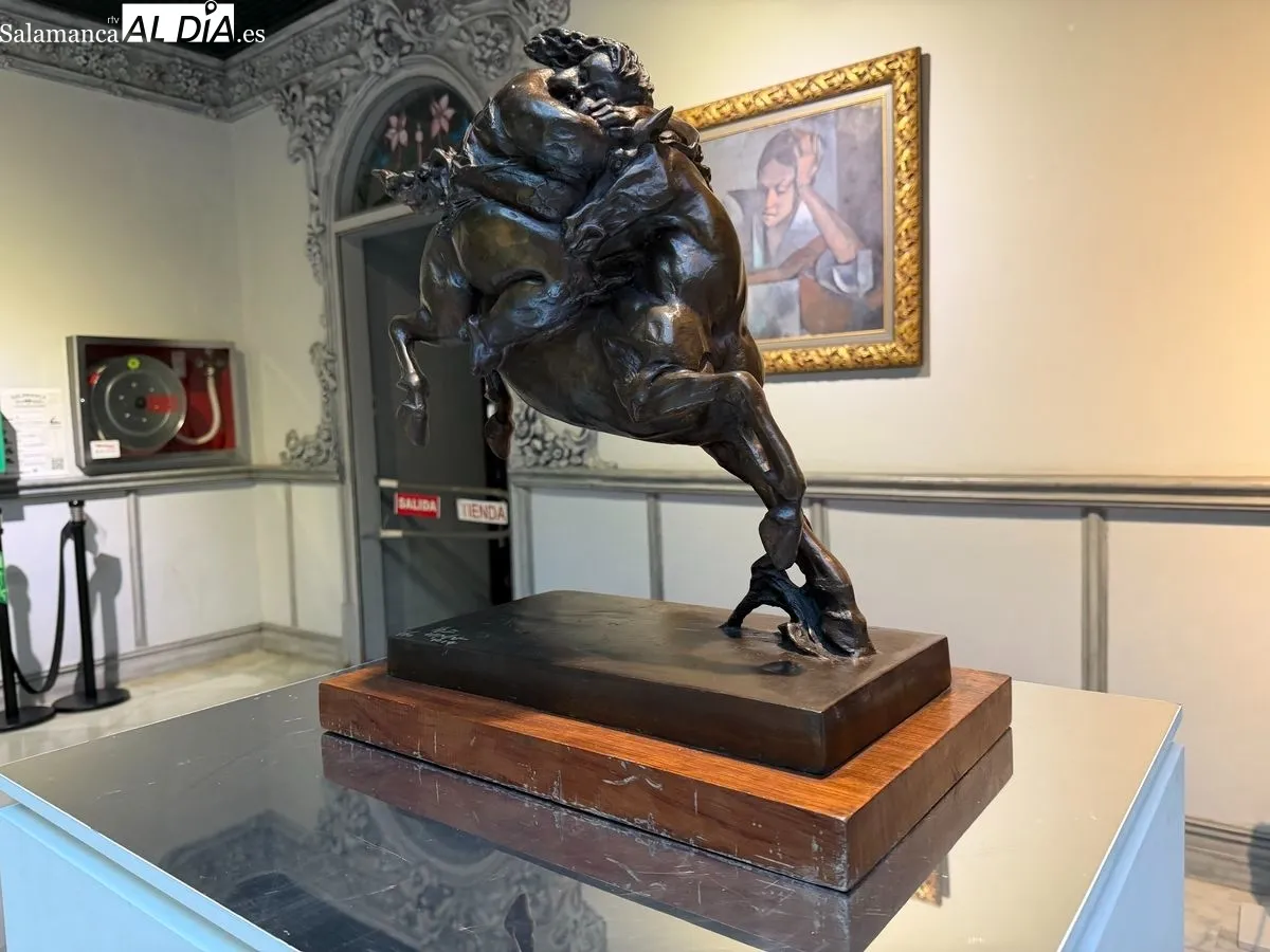 El Museo Art Nouveau y Art Déco acoge hasta el 1 de marzo una muestra del escultor chino Xu Hongfei. Foto de Vanesa Martins