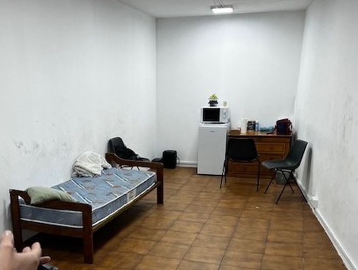 Detenidos por explotación laboral en centros de manicura de Salamanca