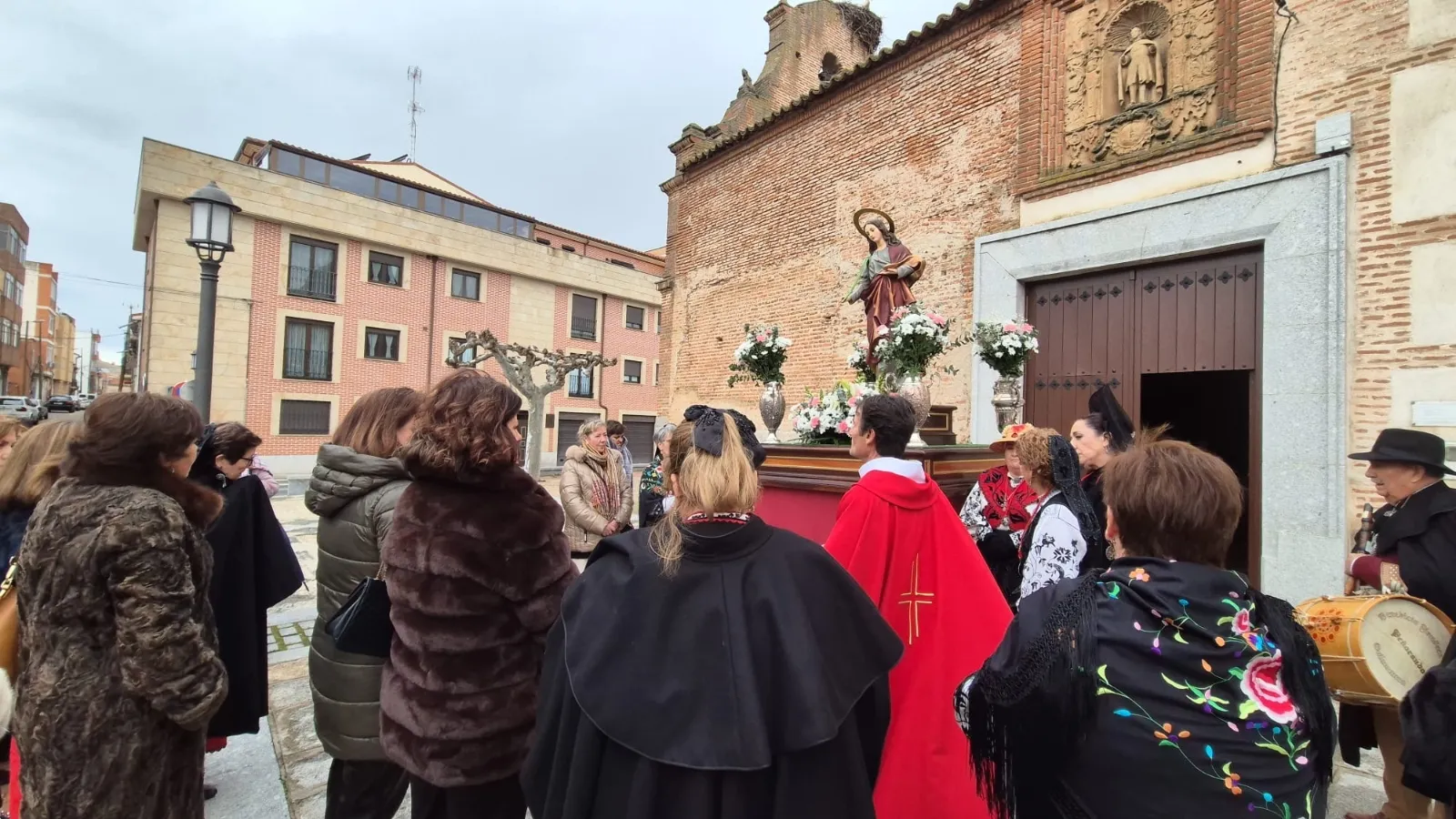 Foto 7 - Las &aacute;guedas toman Pe&ntilde;aranda y llenan de tradici&oacute;n y alegr&iacute;a las calles