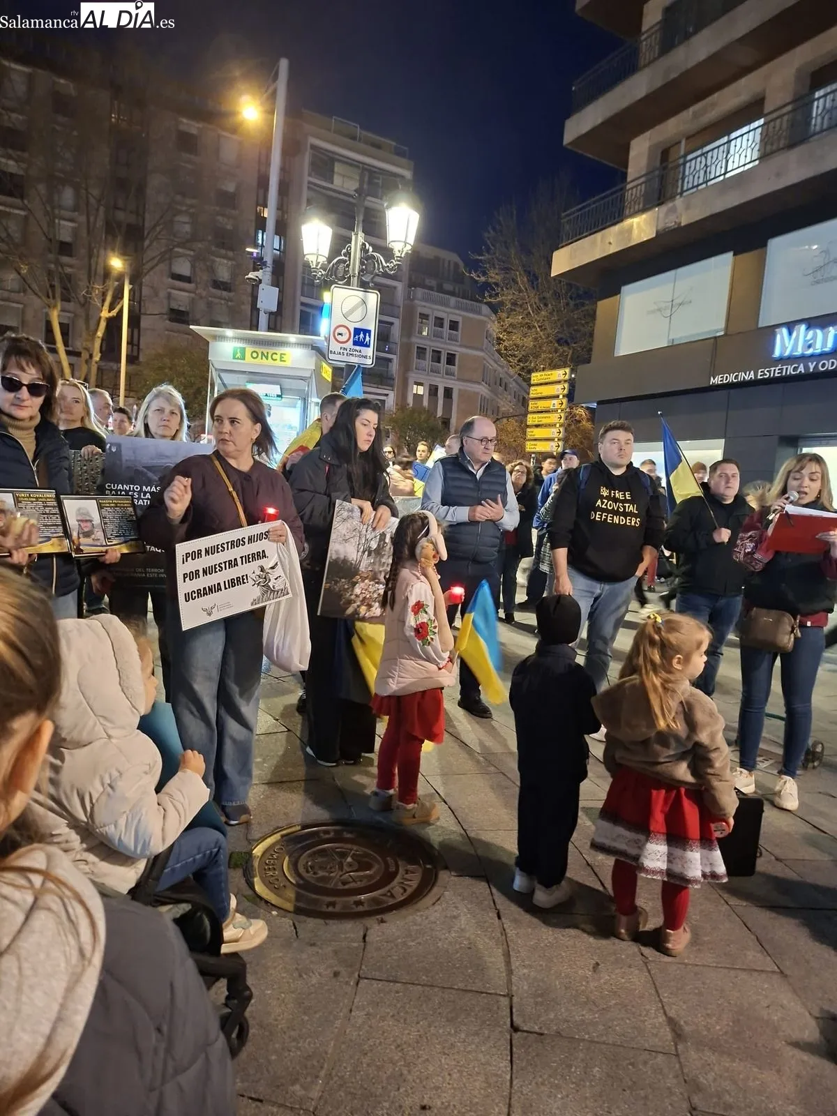 Foto 2 - V&Iacute;DEO Y FOTOS | Los ucranianos de Salamanca claman contra el olvido