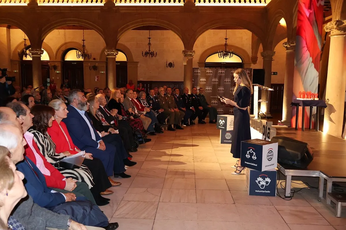 Foto 4 - Cruz Roja premia a los alumnos de Ciudad Rodrigo que ayudaron tras la DANA en Valencia