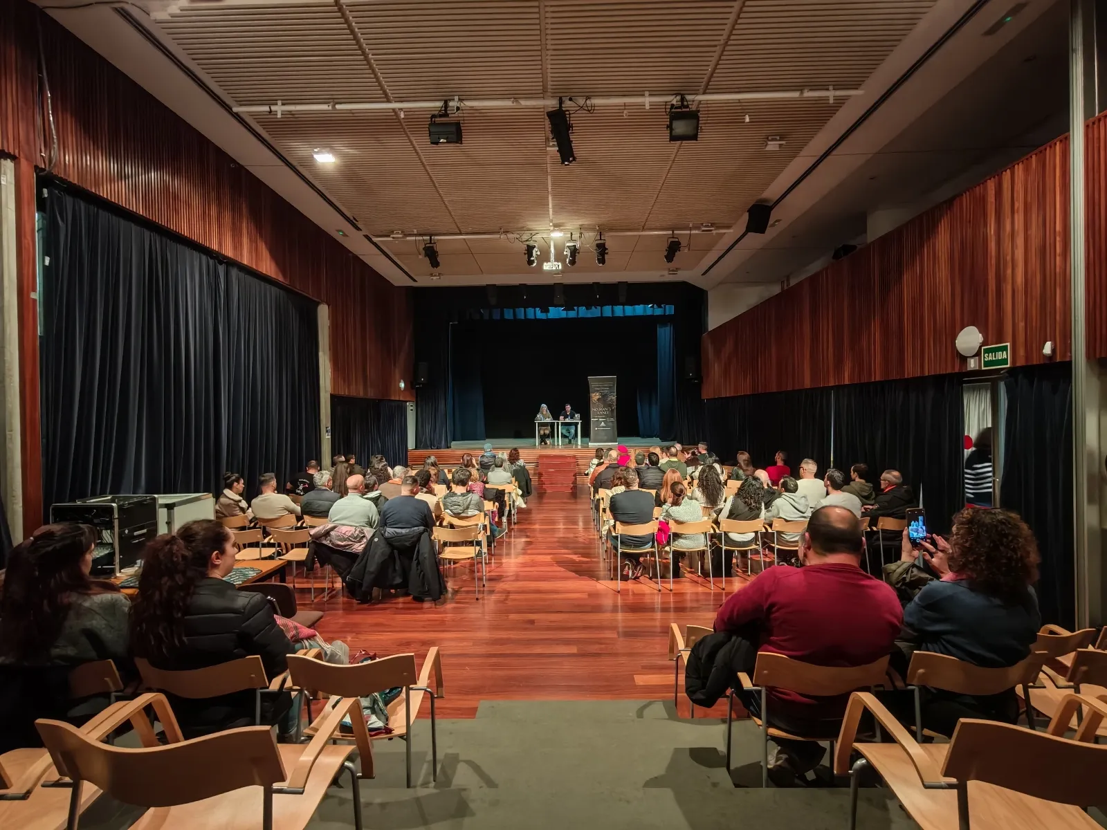 Presentación del libro 'No man’s land', del salmantino Sergio Herrero