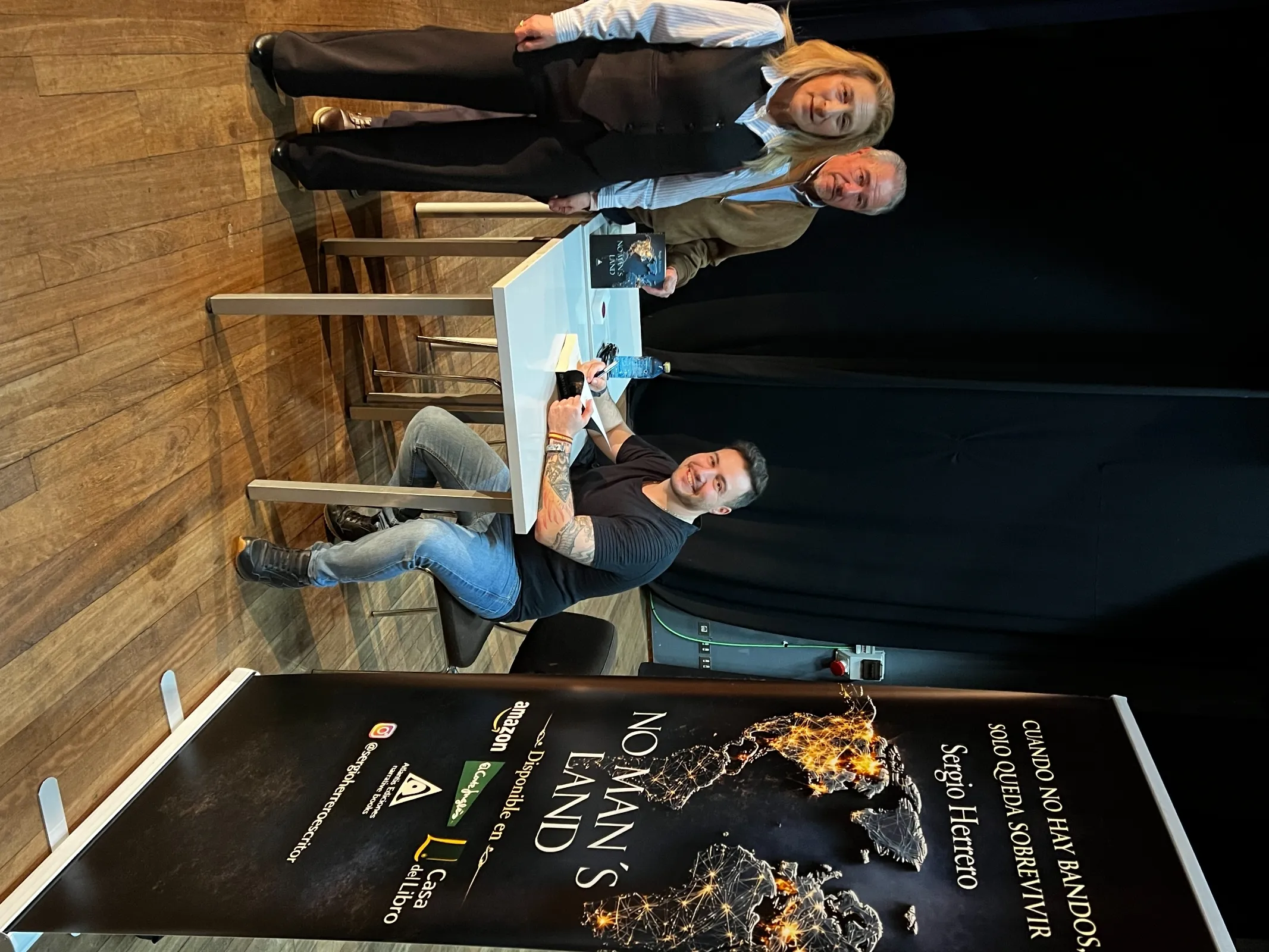 Presentación del libro 'No man’s land', del salmantino Sergio Herrero