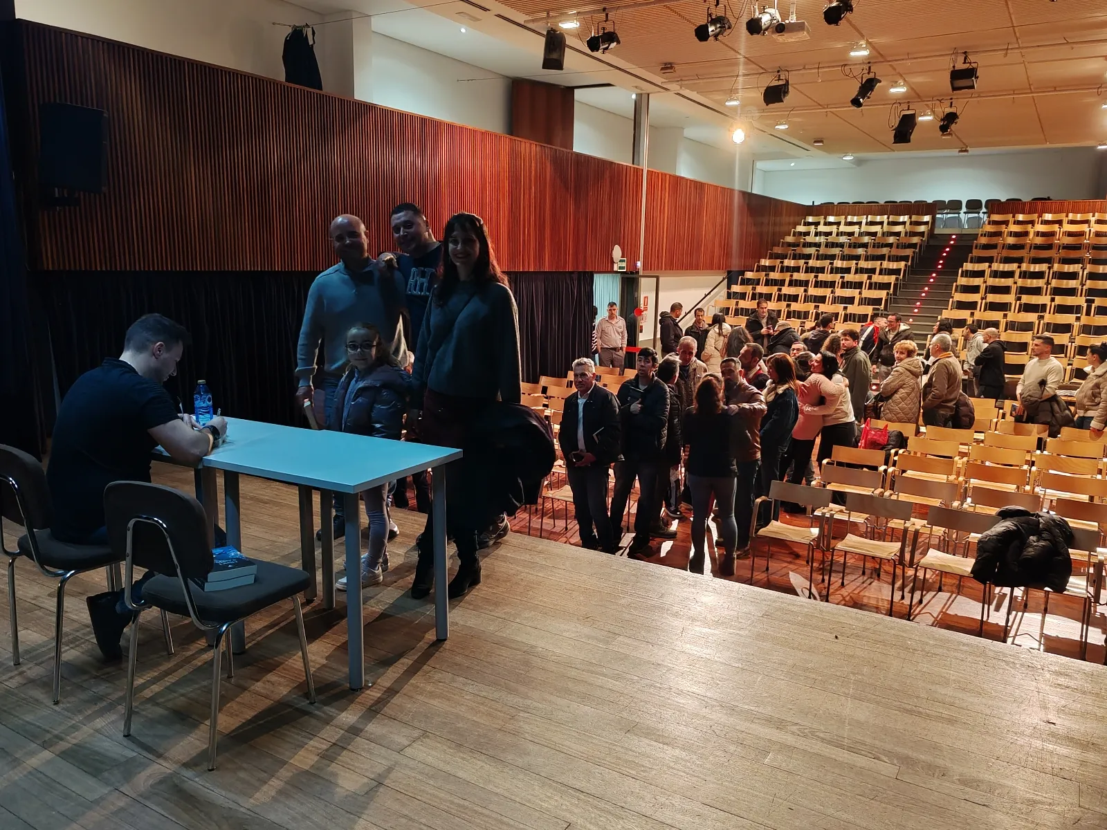 Presentación del libro 'No man’s land', del salmantino Sergio Herrero