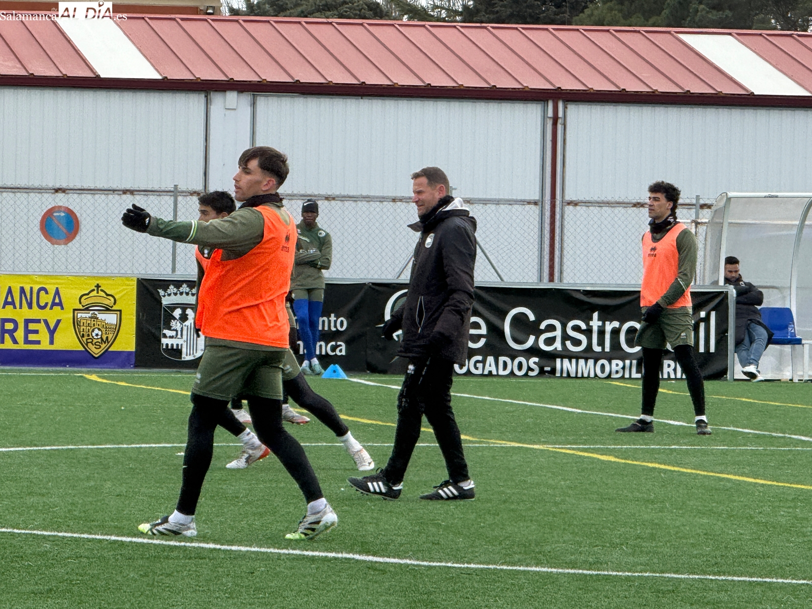 Mario Simón desvela que Marco Coronas será titular en el Unionistas - Ourense en lugar de Salvi