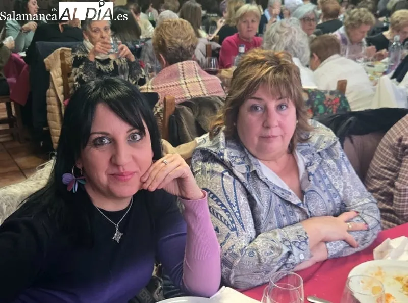 Foto 7 - Las mujeres albenses llenan el Restaurante Do&ntilde;a Matea para celebrar la festividad de Santa &Aacute;gueda