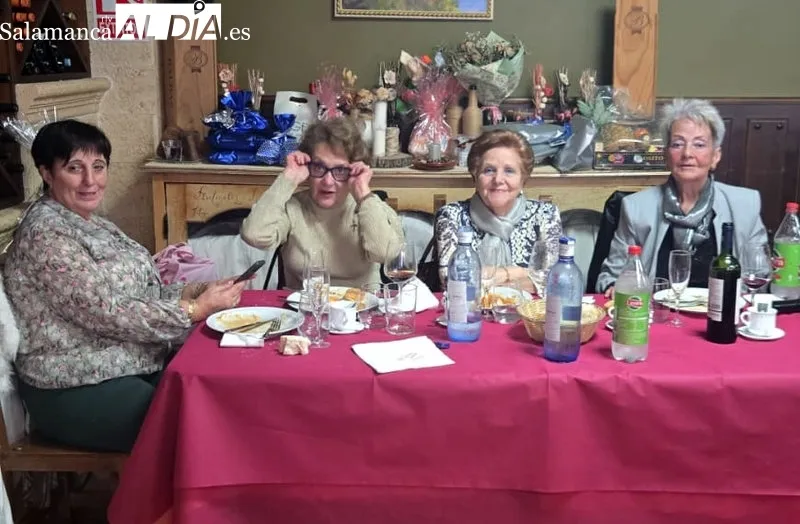 Foto 5 - Las mujeres albenses llenan el Restaurante Do&ntilde;a Matea para celebrar la festividad de Santa &Aacute;gueda
