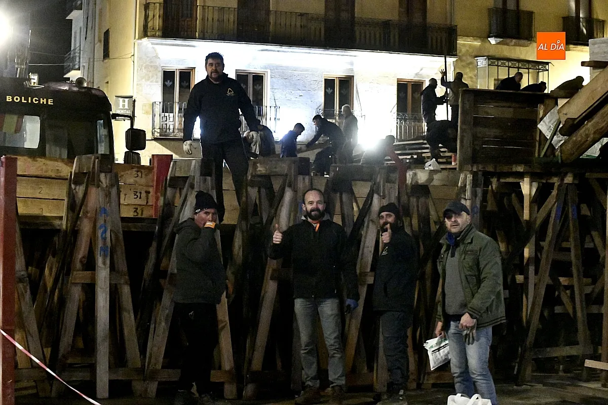 Montaje tablaos en la noche