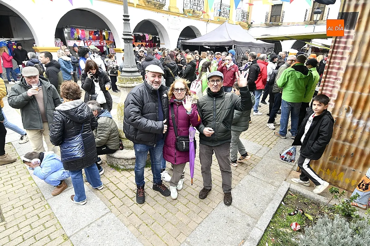Ambiente callejero y Peñas Plaza Buen Alcalde