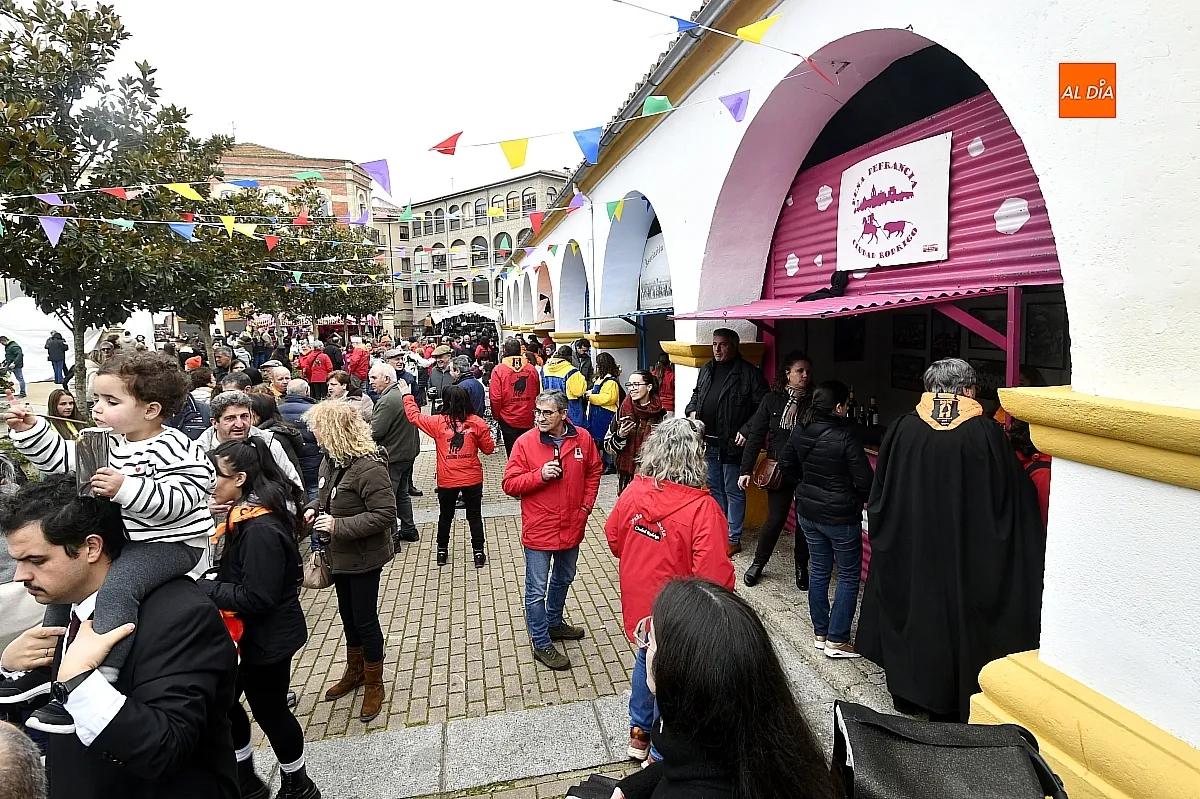 Ambiente callejero y Peñas Plaza Buen Alcalde