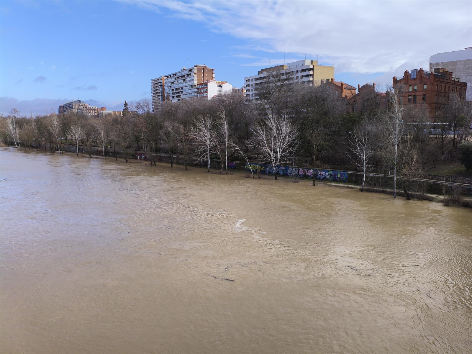 Río Huebra en Salamanca: la CHD mantiene la alerta roja