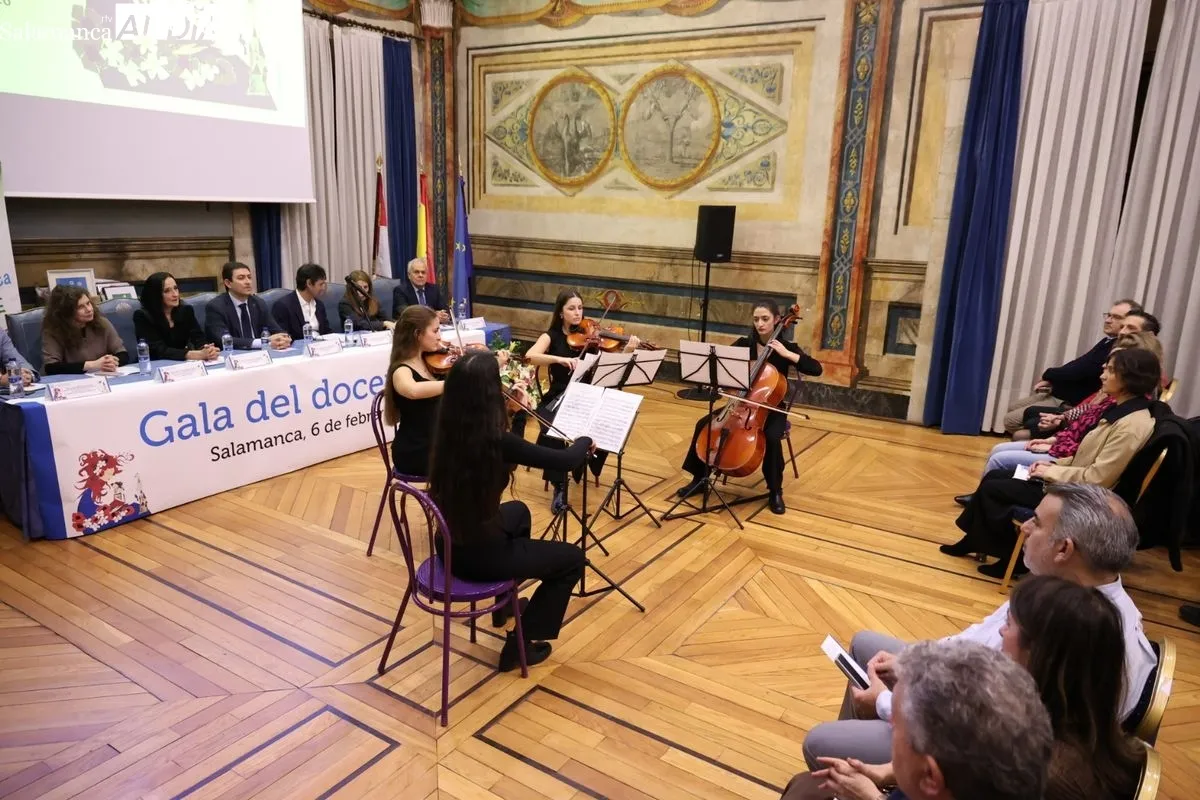 ANPE rinde homenaje a los docentes jubilados en el Palacio Fonseca