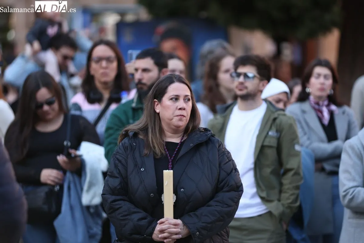 Jesús Despojado recorre el centro de Salamanca en su solemne Vía Crucis anual | FOTOS: David Sañudo 