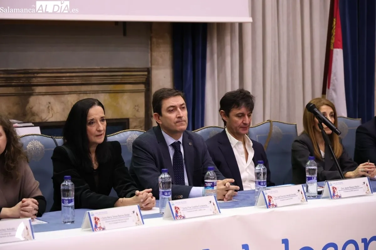 ANPE rinde homenaje a los docentes jubilados en el Palacio Fonseca
