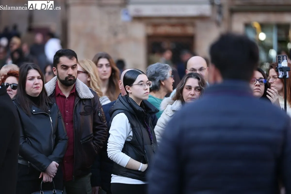 Jesús Despojado recorre el centro de Salamanca en su solemne Vía Crucis anual | FOTOS: David Sañudo 