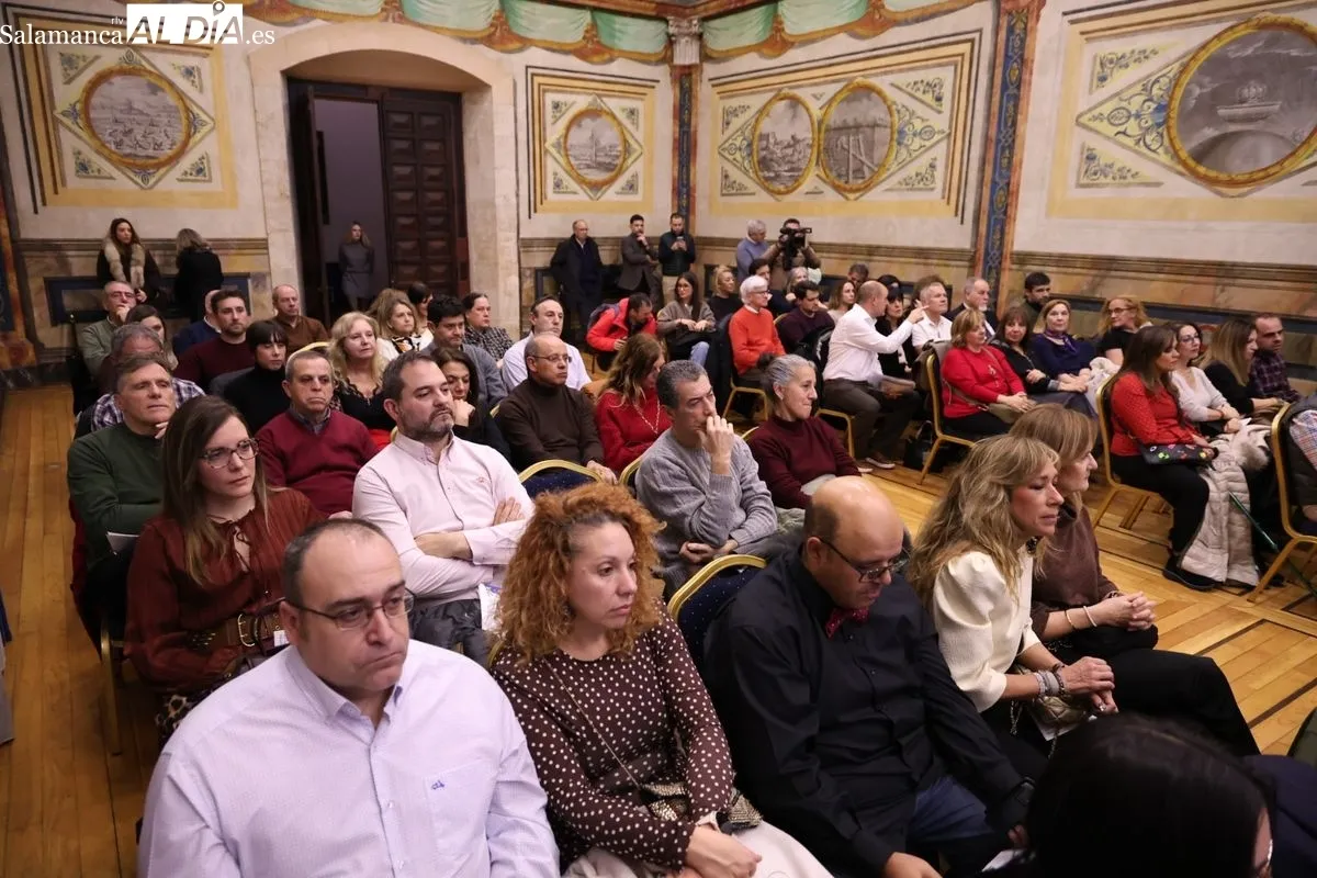 ANPE rinde homenaje a los docentes jubilados en el Palacio Fonseca