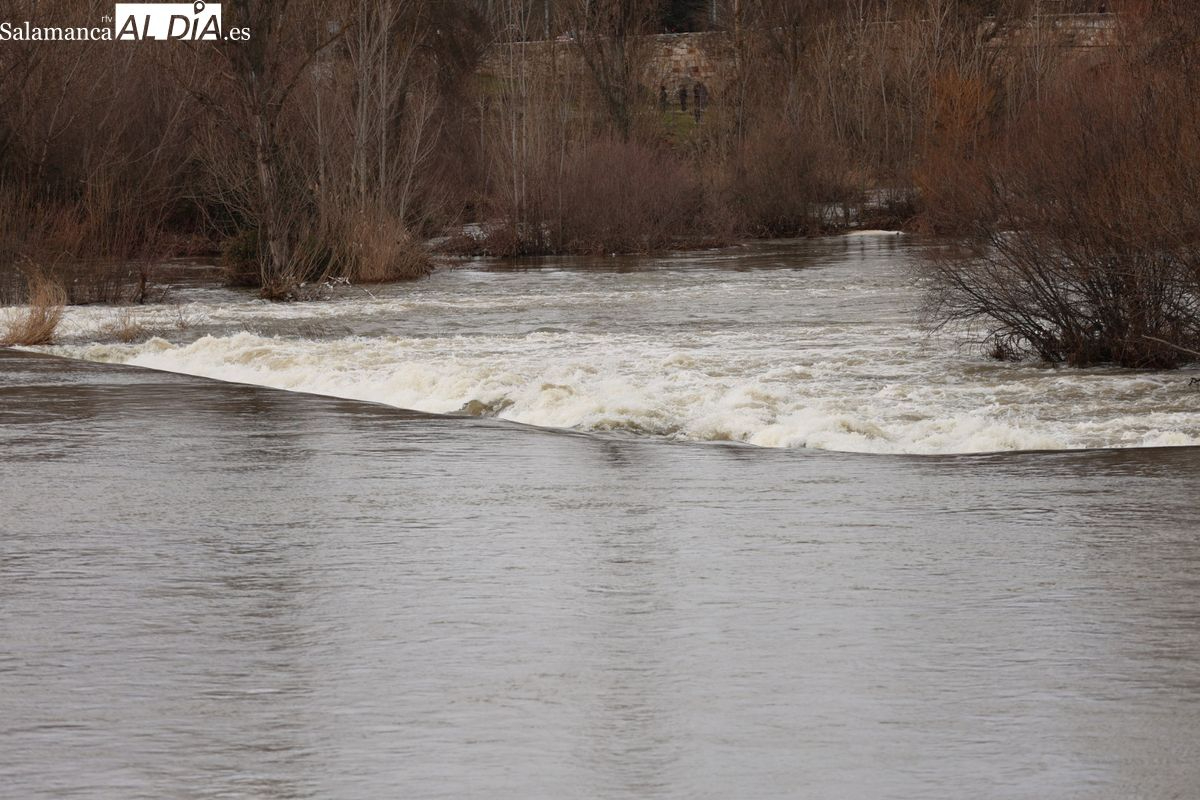 La alerta continúa en Salamanca: el Huebra sigue en rojo y hay carreteras cortadas en la Sierra