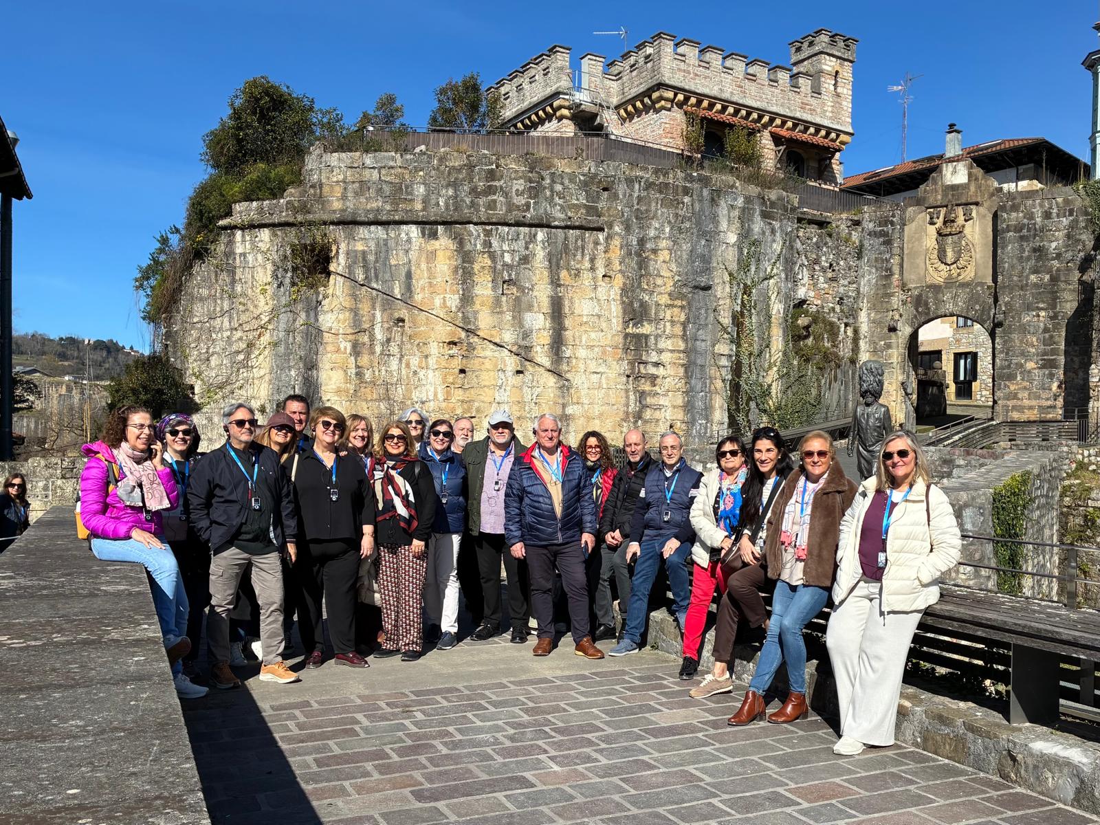La Coral Annuba de Salamanca disfruta de un intercambio musical en Irún con el Coro Náyade
