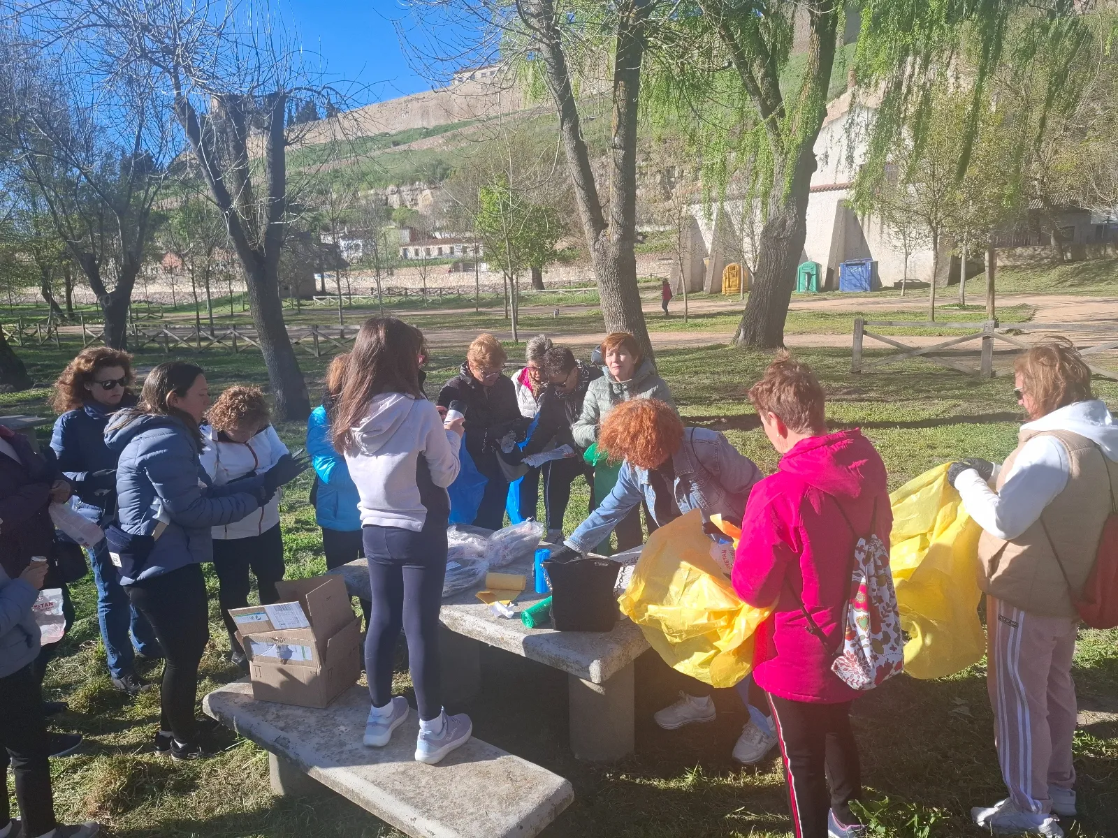 Limpieza del río Águeda por el Parador de Ciudad Rodrigo