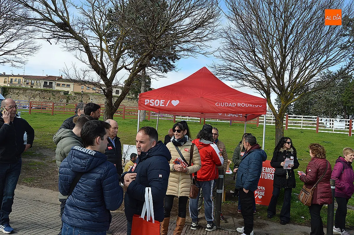 Mesa electoral del PSOE en Ciudad Rodrigo 
