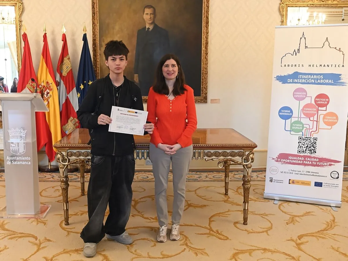 Día feliz en el Ayuntamiento para las personas que han completado su formación para encontrar empleo en Salamanca