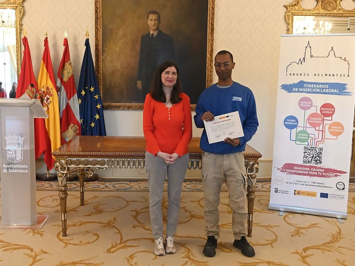 Día feliz en el Ayuntamiento para las personas que han completado su formación para encontrar empleo en Salamanca