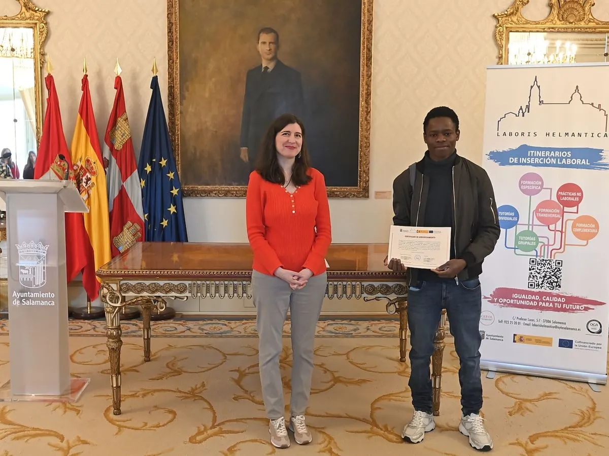 Día feliz en el Ayuntamiento para las personas que han completado su formación para encontrar empleo en Salamanca
