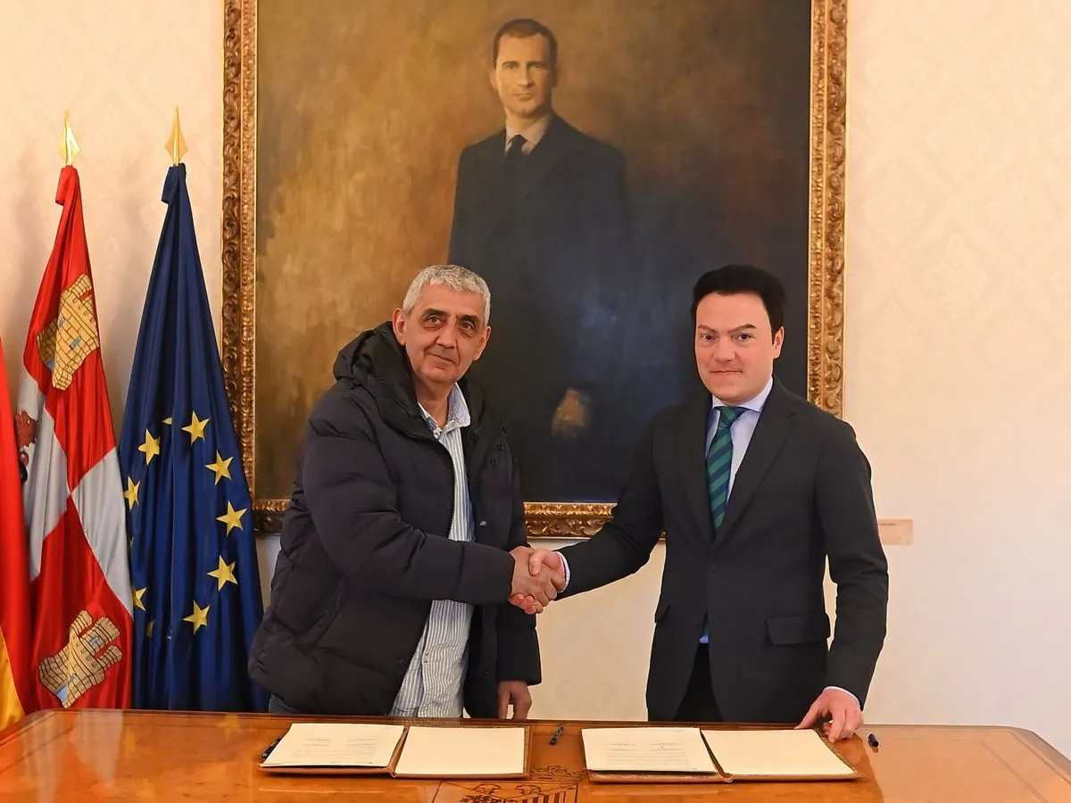 El Ayuntamiento de Salamanca y FOACAL renuevan su convenio para ofrecer 18 cursos gratuitos dirigidos a profesionales creativos